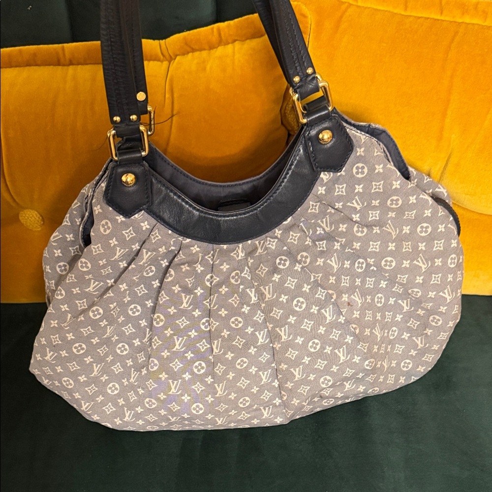 ♥️Authentic Louis Vuitton ldylle fantasie hobo shoulder bag blue / grey ♥️
